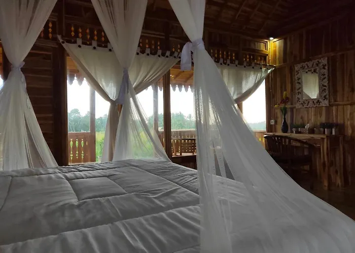 Bed & Breakfast Sunset Cafe And Bungalow *